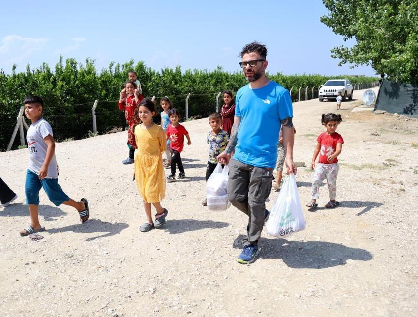 Adana'da kurban bayramı heyecanı! Binlerce aileye kurban eti dağıtıldı