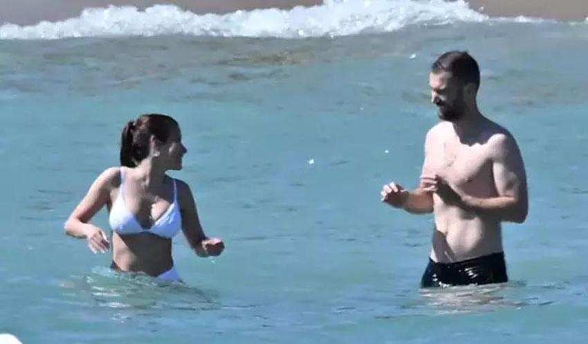 Oğulcan Engin-İlayda Alişan çiftinden Çeşme'de romantik anlar! Denizde şakalaştılar
