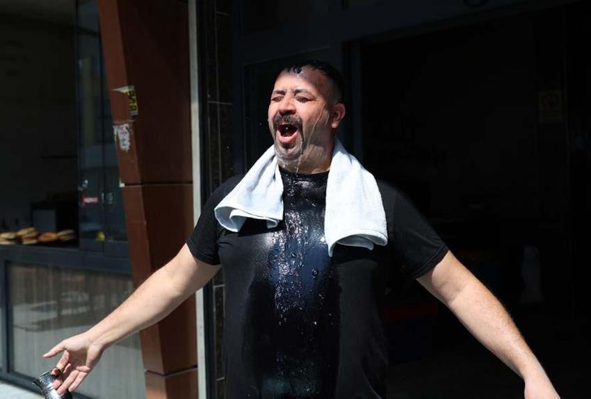 Fırın ustalarından sıcağa buz küplü çözüm! "Soğuk su olmazsa biz çatlarız"
