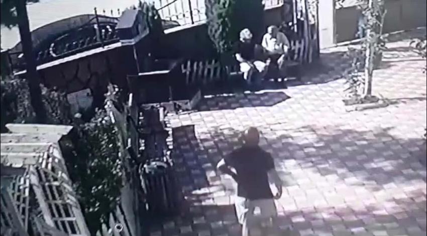 Cami tuvaletinde şok eden anlar! "Sözün bittiği yerdeyiz"