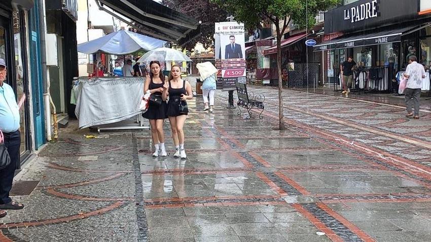 Gök gürültülü sağanak yağışlar ve kuvvetli rüzgar geliyor!