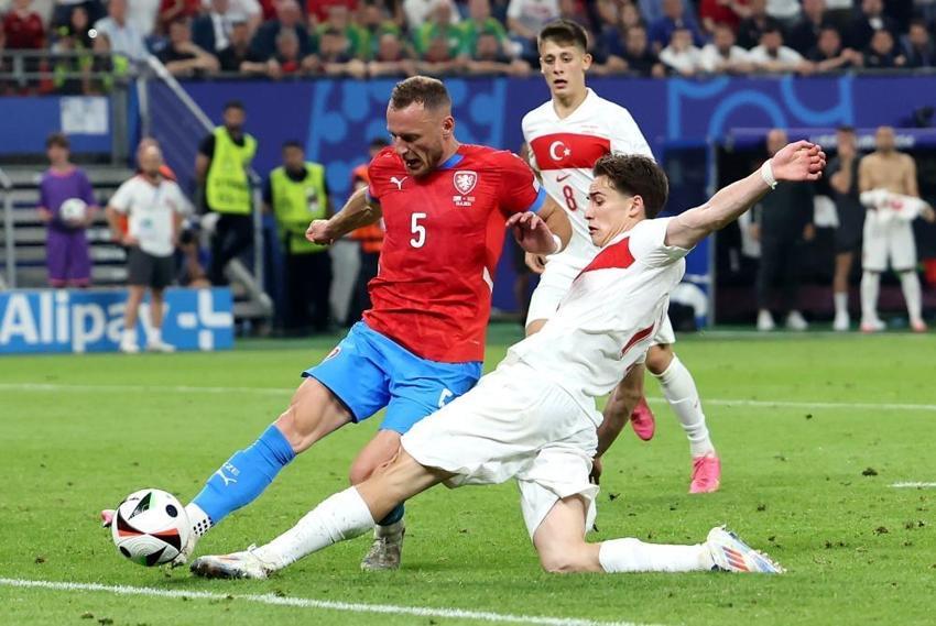 Türkiye EURO 2024'te son 16 turunda!