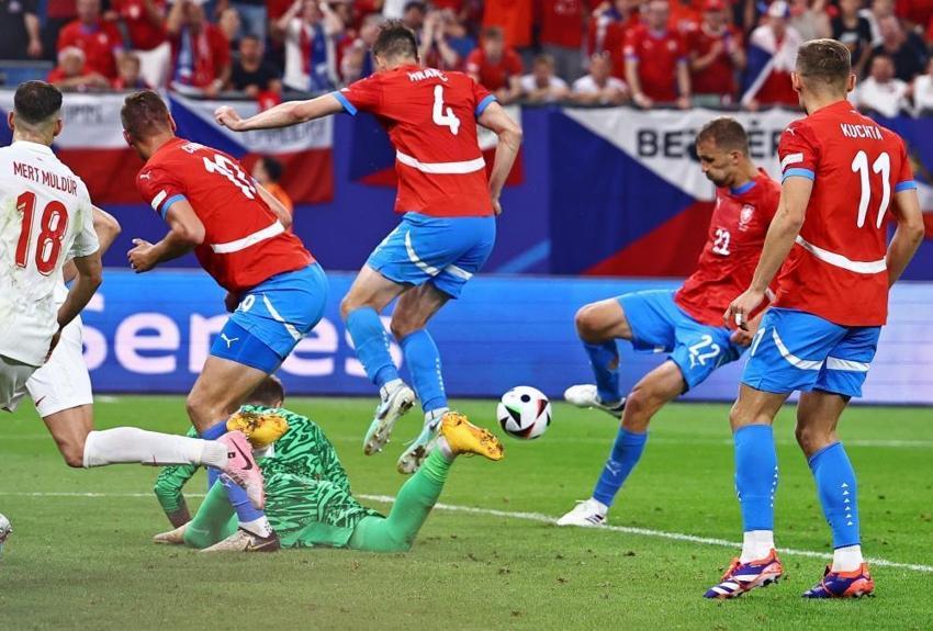 Türkiye EURO 2024'te son 16 turunda!