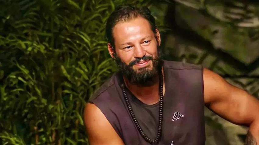 Avatar Atakan’a Survivor'da tuvaletin nereye yapıldığı soruldu! Videoyla yanıt verdi, Sercan'ı tuvalette yakaladı!
