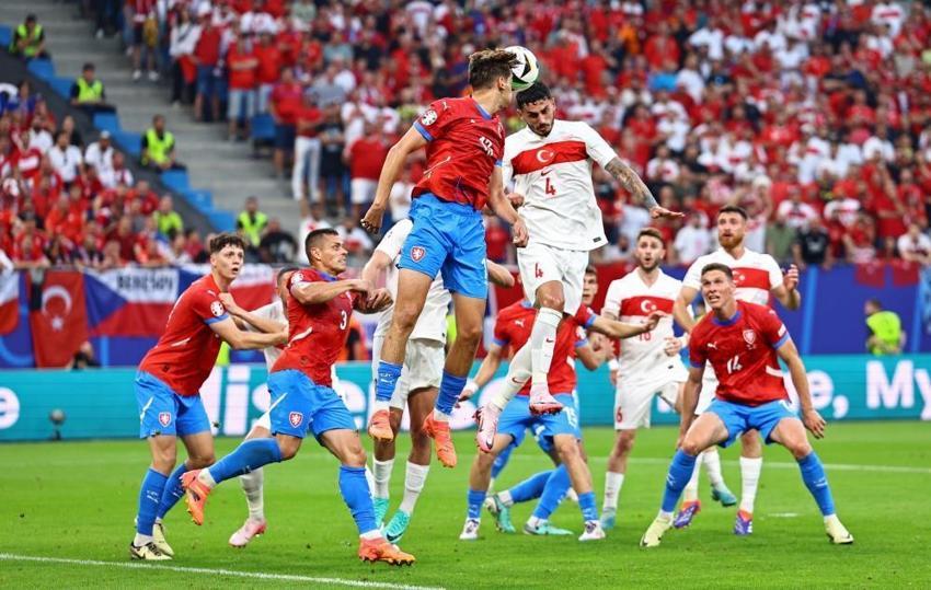 Avusturya'da Türkiye korkusu başladı! Samet Akaydın ve Hakan Çalhanoğlu ismini yazıp uyardı