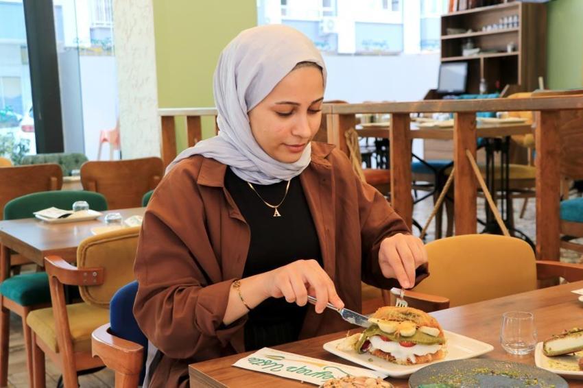 Yaz sıcakları tatlı tercihlerini de değiştirdi! Dondurmalı tatlılar kapış kapış gidiyor