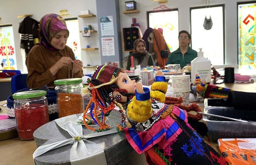 Kadınlara gelir kapısı oldu! 800 ile 20 bin lira arasında satılıyor