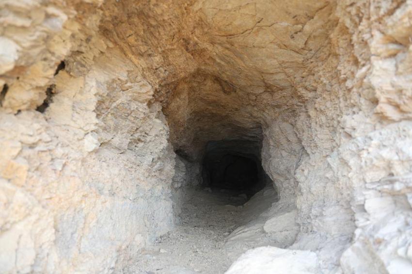Elazığ'da efsanelere konu olan gizemli cüce tünelleri turizme kazandırılmayı bekliyor