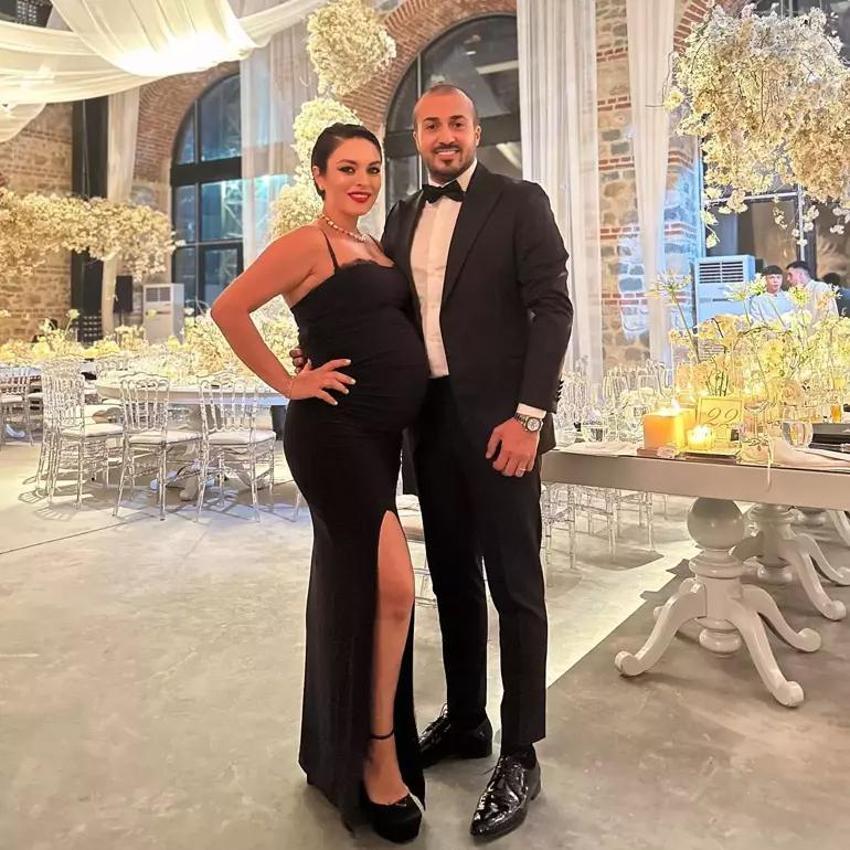 Ezgi Mola'dan samimi açıklamalar: Ölüyorum ona