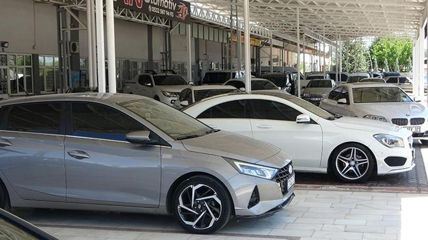 İkinci el araba fiyatları dibi gördü: 200 bin TL birden düştü! Satışlar durma noktasında: 30 yılda böylesini görmedim