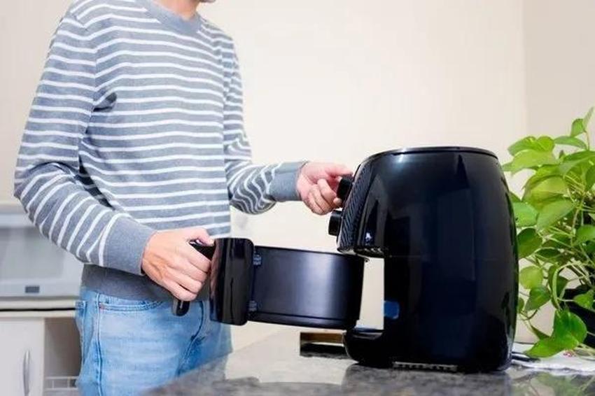 Airfryer'a bu ürünleri asla koymayın! Uzmanlar sıraladı: Çıtır çıtır yapayım derken...