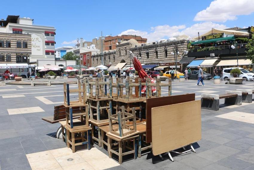 Diyarbakır'da termometreler 45 dereceyi aşınca tarihi mekanlar boş kaldı