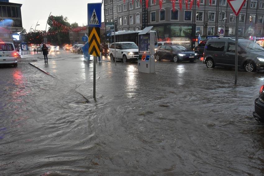 Gök gürültülü sağanak yağışlar geliyor! Meteoroloji birçok il için kuvvetli rüzgar uyarısında bulundu
