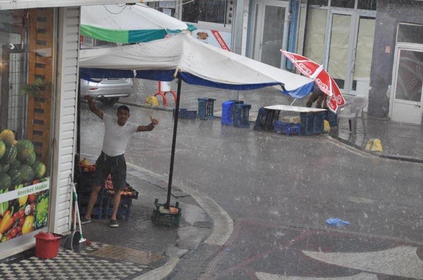 Gök gürültülü sağanak yağışlar geliyor! Meteoroloji uyardı: Sele neden olabilir