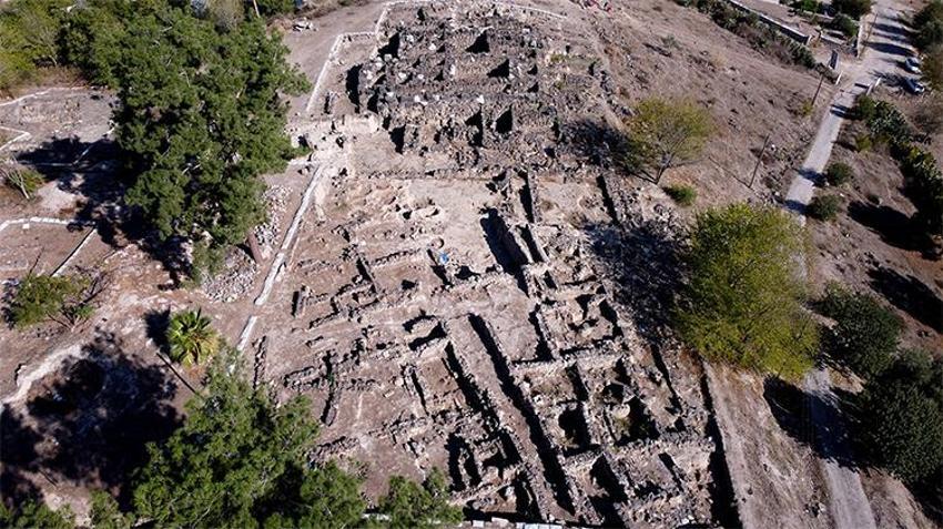 Tatarlı Höyük'te Adana'nın 9 bin yıllık tarihi gün yüzüne çıkıyor