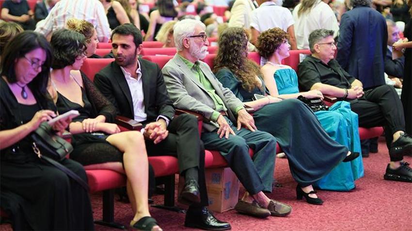 Pamuğun kozası festivalin simgesi oldu: Yılmaz Güney ve Fatma Girik damga vurdu! Altın Koza Film Festivali başvuruları başladı