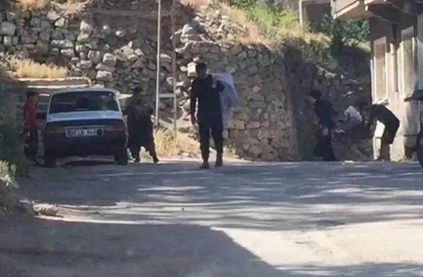 Bu köyün gelir kapısı ne tarım ne de hayvancılık! İstanbul'a kadar gelenler var: Babadan oğula nesillerce devam ediyor