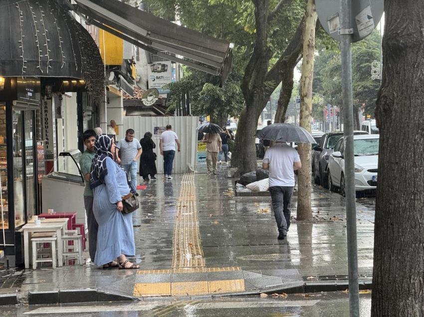 Meteoroloji'den son dakika yağmur uyarısı! Kavurucu sıcaklara kısa mola: İstanbul, Ankara, İzmir 