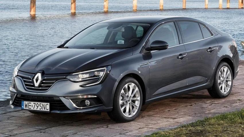 Renault Megane Sedan fiyatı bu kez en dipte; Yeni listeye en tutkunları bile inanamadı
