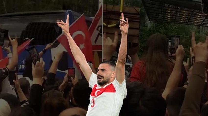 Berlin'de binlerce Türk, A Milli Takımı bozkurt işareti ve mehter marşıyla karşıladı