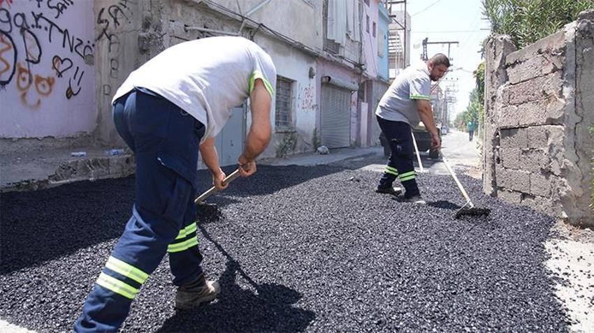 Adana sıcağında çalışmalar son sürat devam ediyor! 9 mahallede start verildi 