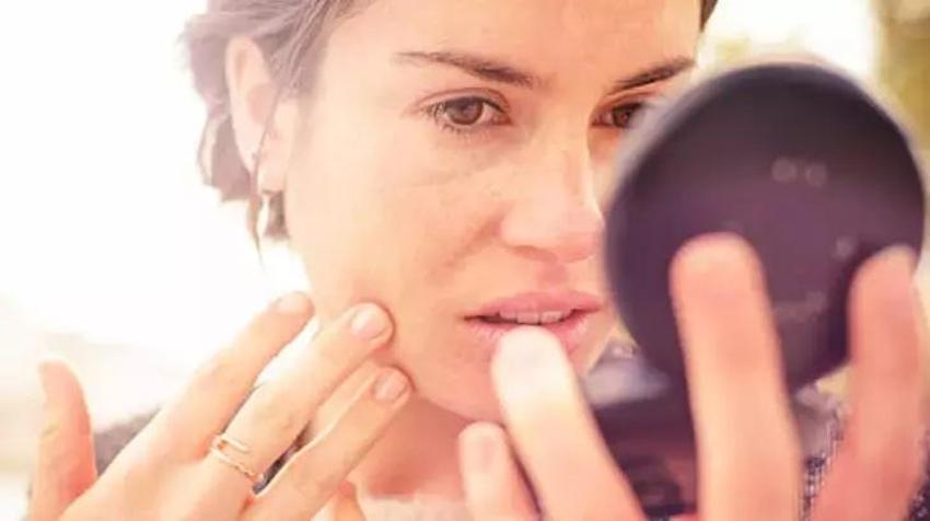 Kahve sevenlerin deneyeceği bir tüyo daha çıktı; Bir fincana bir kaşık ekleyince botoks etkisi yapıyor