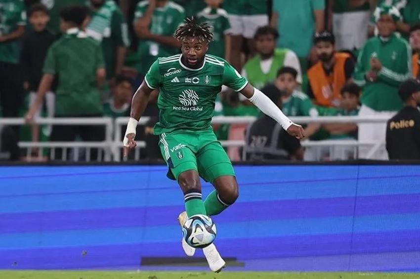 Allan Saint-Maximin kimdir, kaç yaşında, hangi takımlarda oynadı?
