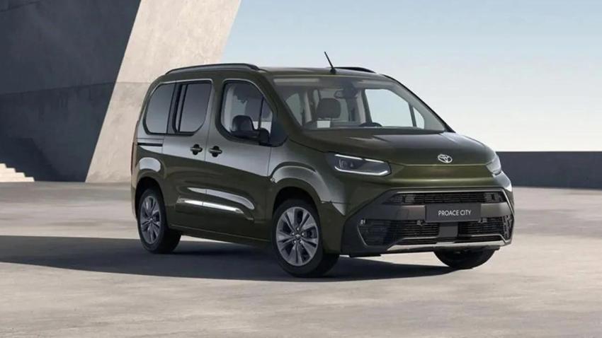 Toyota Proace City Türkiye'de yollara çıktı; Bayilerde bu fiyatı kimse tahmin edemedi