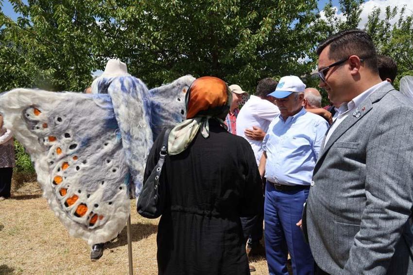 Adana'da kelebekler diyarında mavi kelebeği fotoğraflamak için yarıştılar