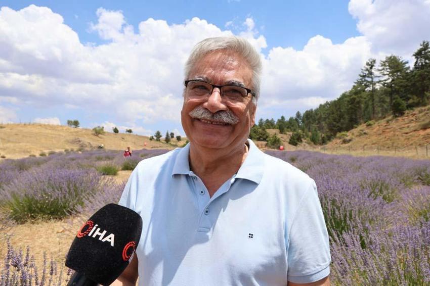 Adana'da kelebekler diyarında mavi kelebeği fotoğraflamak için yarıştılar