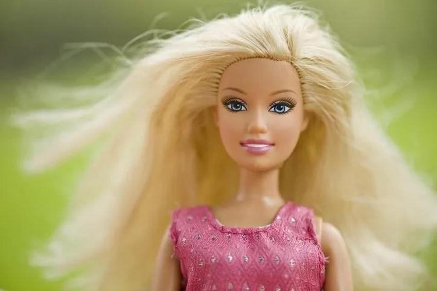 Barbie bebek olmak için 21 yaşında bunu yaptı! 6,5 milyon TL harcadı, değişimi dehşete düşürdü