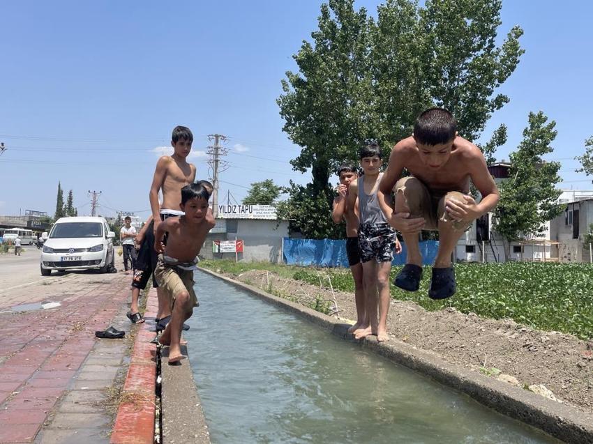 Adana'da aşırı sıcaklık uyarısı: Güneş altında fazla vakit geçirmek ölüm riskini artırıyor