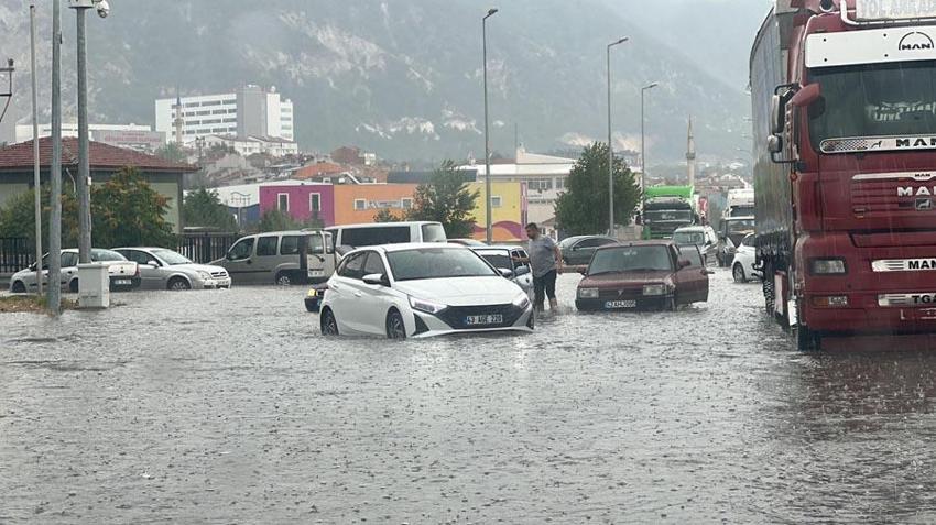 Gök gürültülü sağanak yağışlar geliyor! Meteoroloji olumsuzluklara karşı birçok ili uyardı
