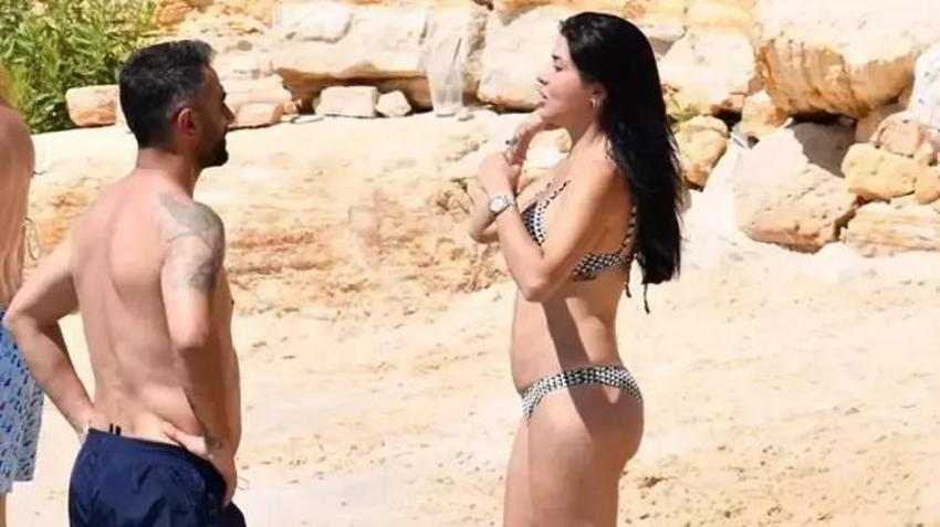 Selçuk Şahin Çeşme'de! Eşiyle romantik anları objektiflere böyle yansıdı