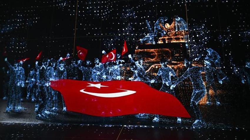 Milletin zaferi: Yaşasın demokrasi... 15 Temmuz'un yıl dönümünde Türkiye 253 şehidini anıyor