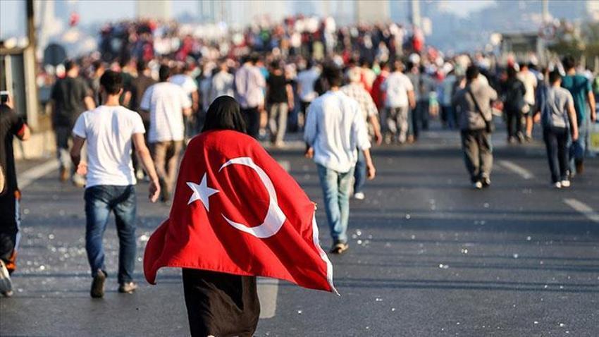 Milletin zaferi: Yaşasın demokrasi... 15 Temmuz'un yıl dönümünde Türkiye 253 şehidini anıyor