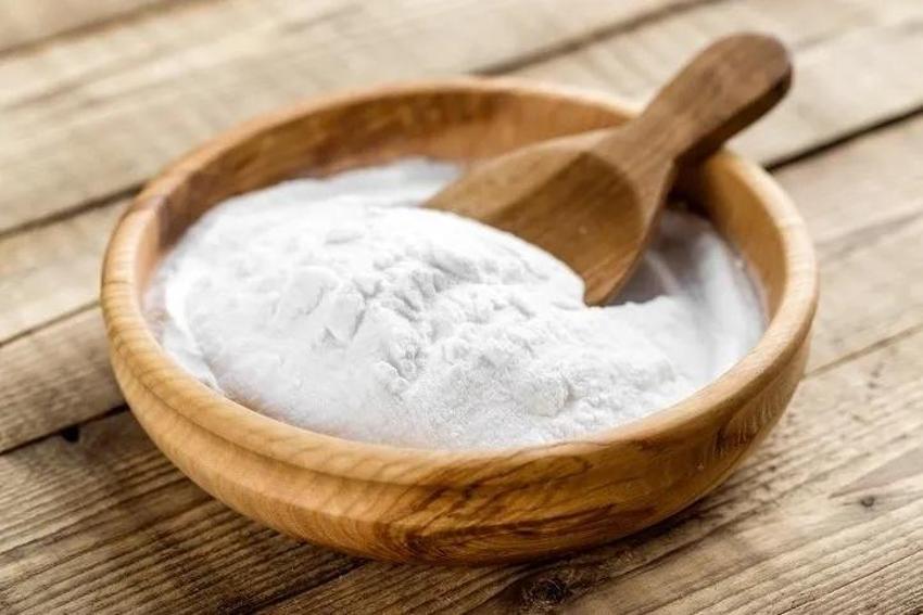 Duşakabin camlarını tek dokunuşta pırıl pırıl yapıyor! Bu iki malzemeyi hiç kullanmadınız