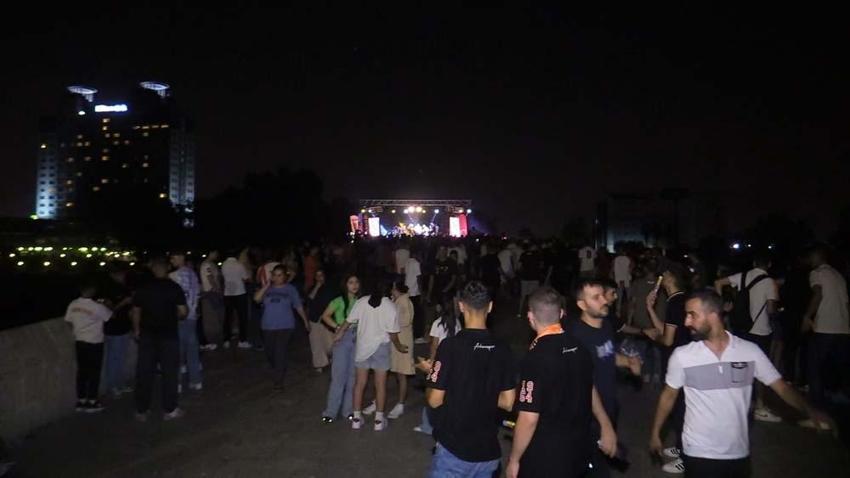 Adana'da sokakları meşalelerle tribüne çevirdiler! "Dünya Adanasporlular Günü" böyle kutlandı