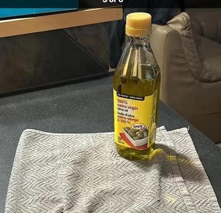 Bu ipucu binlerce yorum aldı! Ahşapta tek hamlede leke bırakmıyor