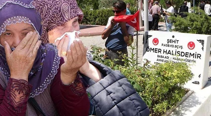 Şehit Astsubay Ömer Halisdemir’in kabri ziyaretçi akınına uğruyor!
