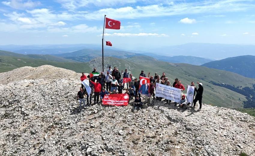 15 Temmuz: Milletin Zaferi... 81 ilde yüz binler şehirleri dualarla andı