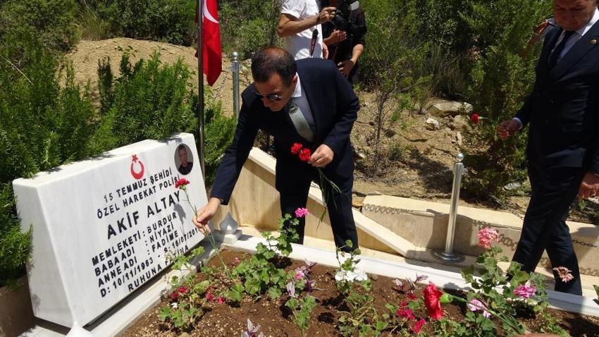 15 Temmuz: Milletin Zaferi... 81 ilde yüz binler şehirleri dualarla andı