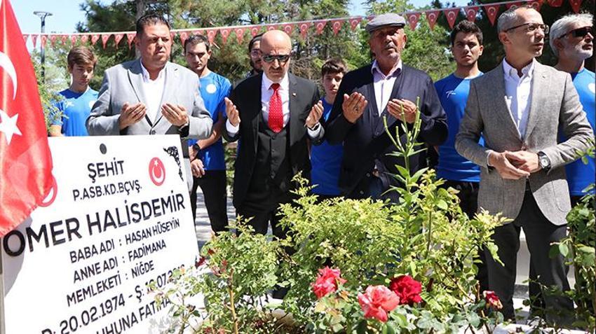 15 Temmuz: Milletin Zaferi... 81 ilde yüz binler şehirleri dualarla andı