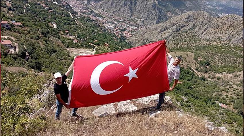 15 Temmuz: Milletin Zaferi... 81 ilde yüz binler şehirleri dualarla andı