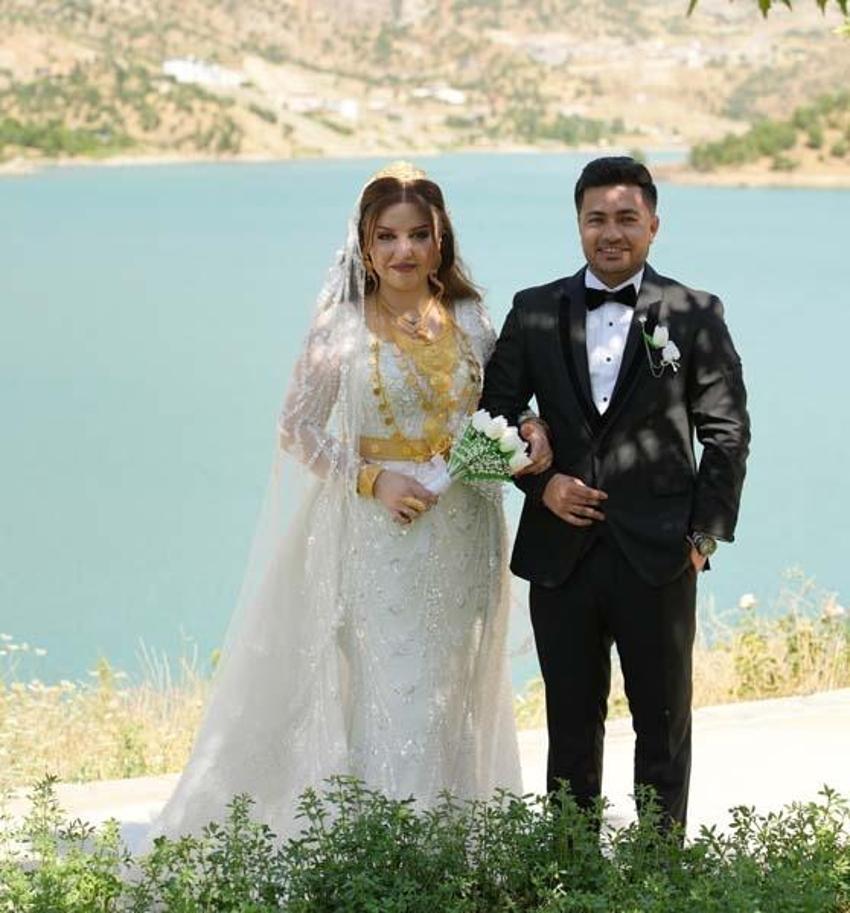 Şırnak'ta misafirlerin oluşturduğu halay metrelerce uzadı! Düğünde takılan altın ve dövizler ise dudakları uçuklattı
