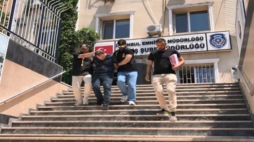 300 bin dolar değerinde takı çaldılar: Hırsızlık anı kamerada