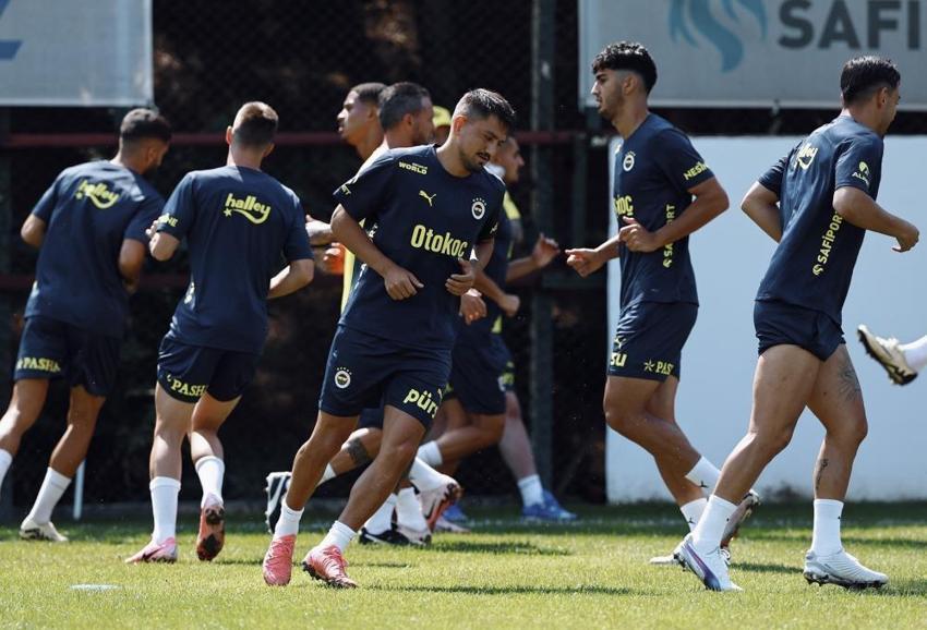 Cenk Tosun geldi Dzeko'ya yol göründü! Eşi Hırvatistan'a yerleşti, transferi bekliyor