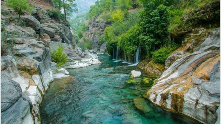Adana'da doğa severlerin uğrak noktası Göksu Çayı doğal güzellikleri ile keşfedilmeyi bekliyor