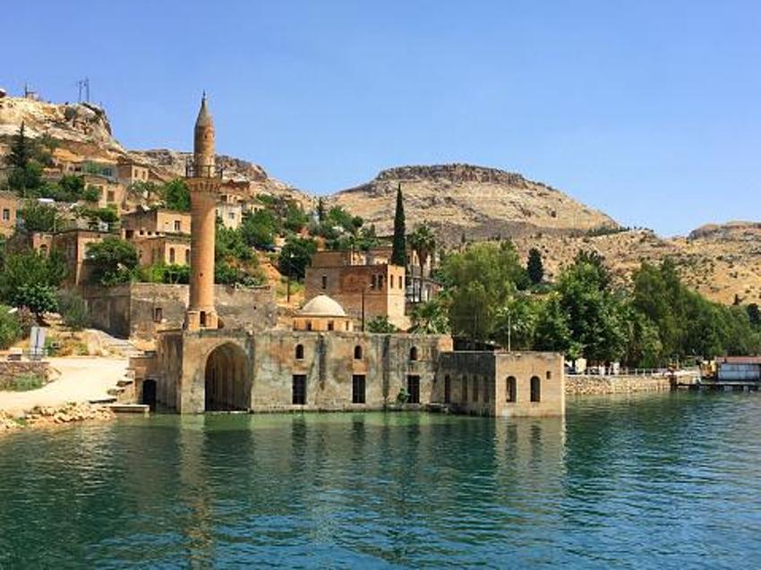Türkiye'de sadece Gaziantep'te yapılıyor! Osmanlı saraylarının ihtişamını yansıtıyor