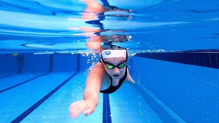 Adana'da yaz boyu devam edecek spor okulları açıldı: 10 tesiste, 14 farklı branşta binlerce çocuğa ücretsiz spor eğitimi
